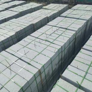 十堰 芝麻白1.8公分火烧300*600地铺，清仓大甩卖