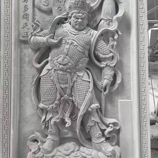 十堰 芝麻灰花岗岩人物雕刻——多闻天王