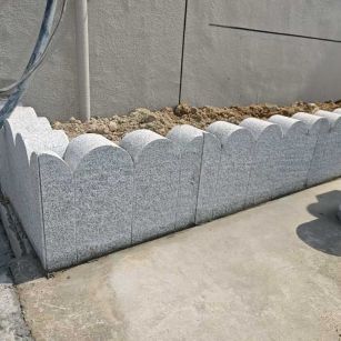 十堰 芝麻白花岗岩花边石铺装效果图