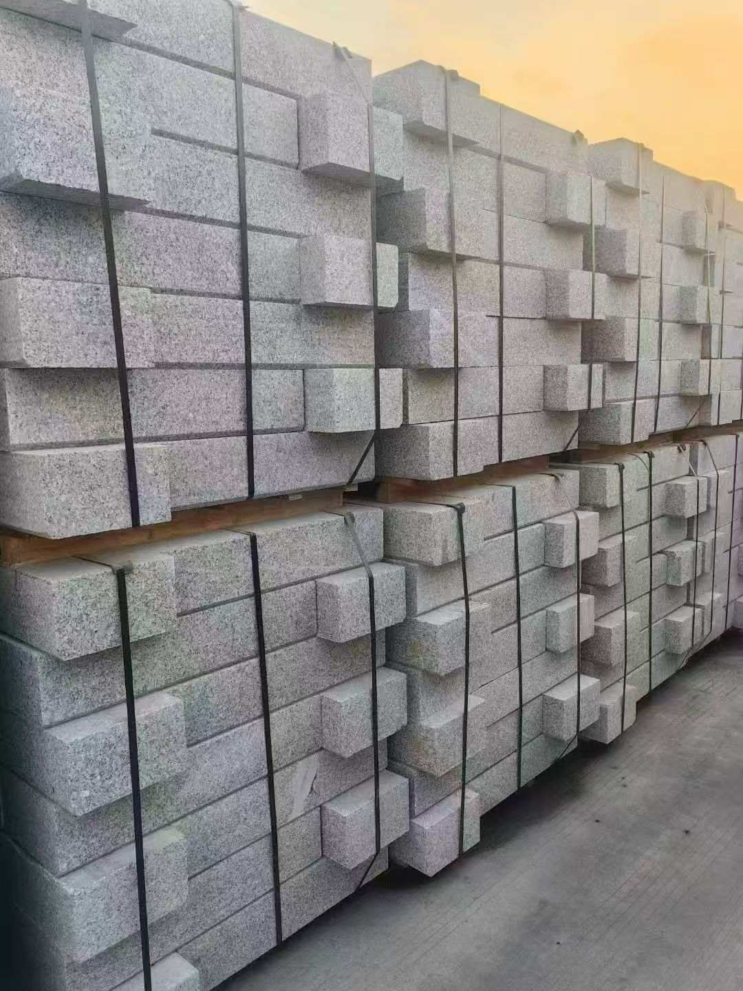 十堰 芝麻白路沿石