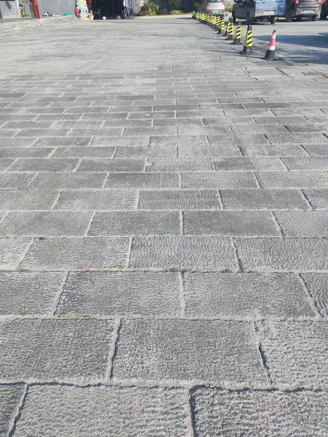十堰仿古石铺装效果