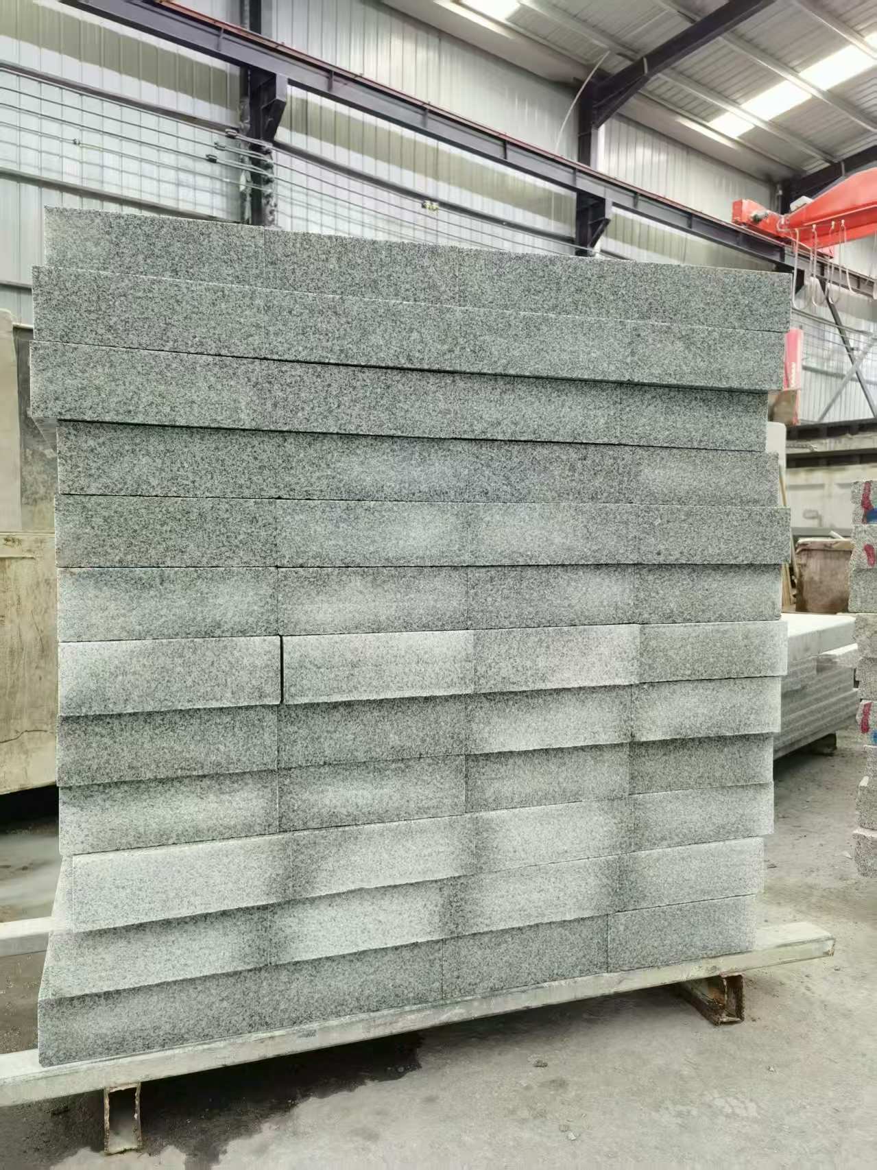 十堰 芝麻白10公分300*600广场地铺，A料定制，尺寸标准，厚薄均匀