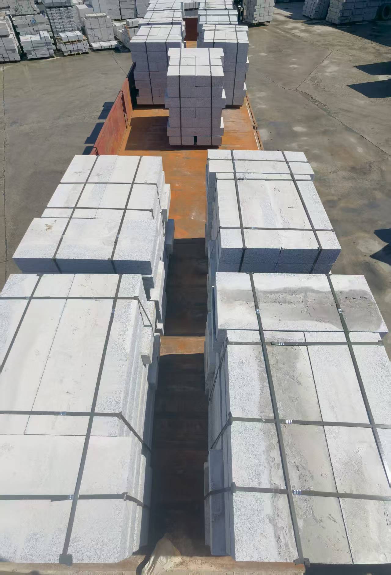 十堰 路沿石装车出货