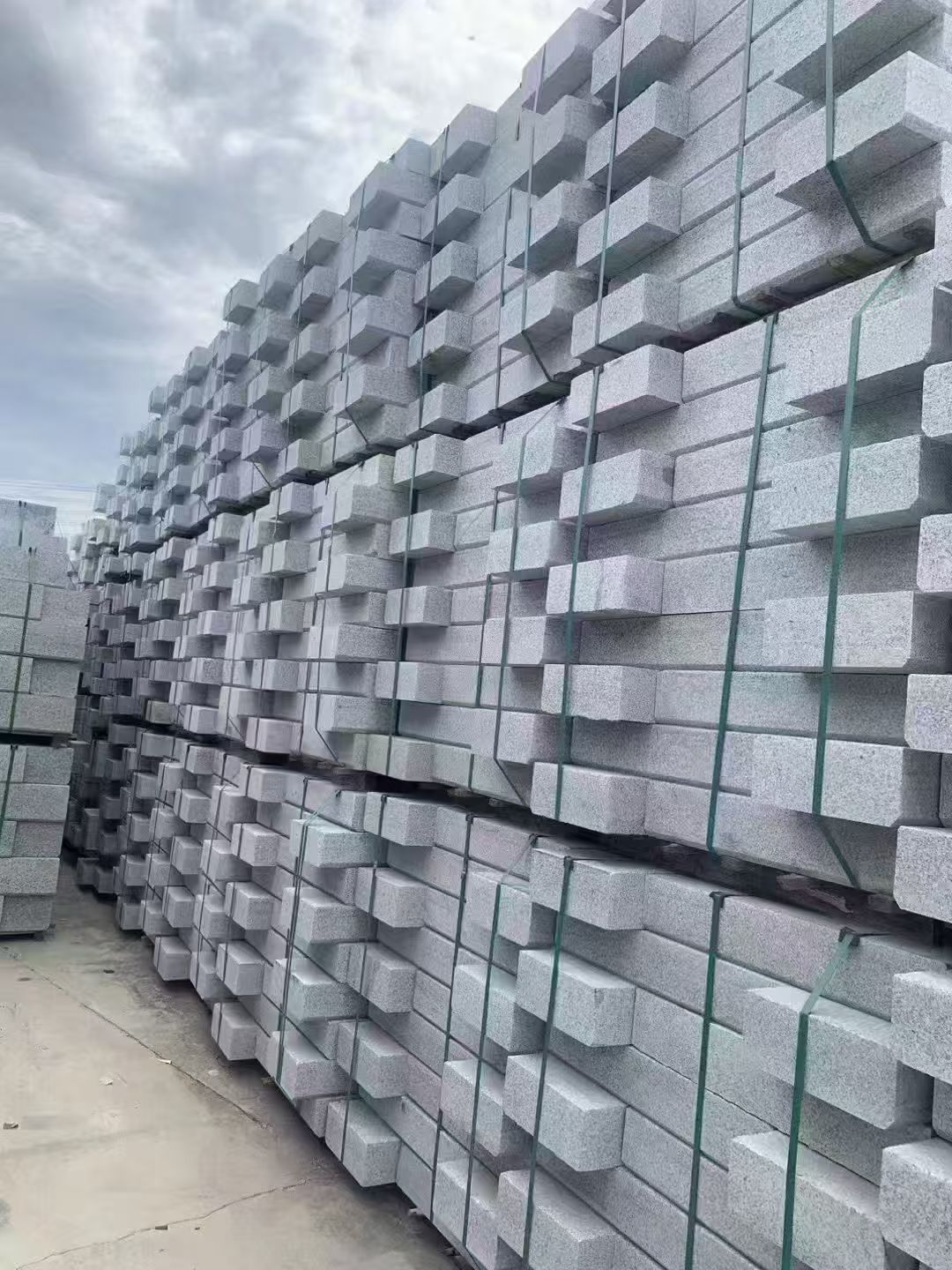 十堰 芝麻灰侧石