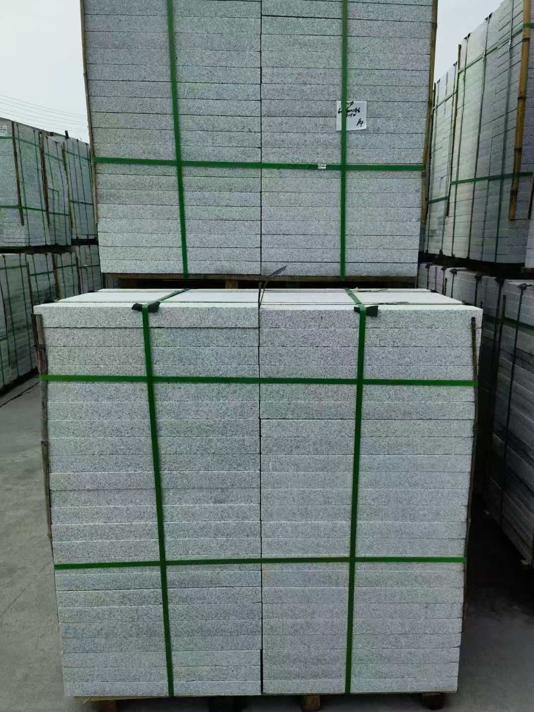 十堰 火烧面地铺石，街道广场园林市政工程板，1.8~5.0厚均有现货