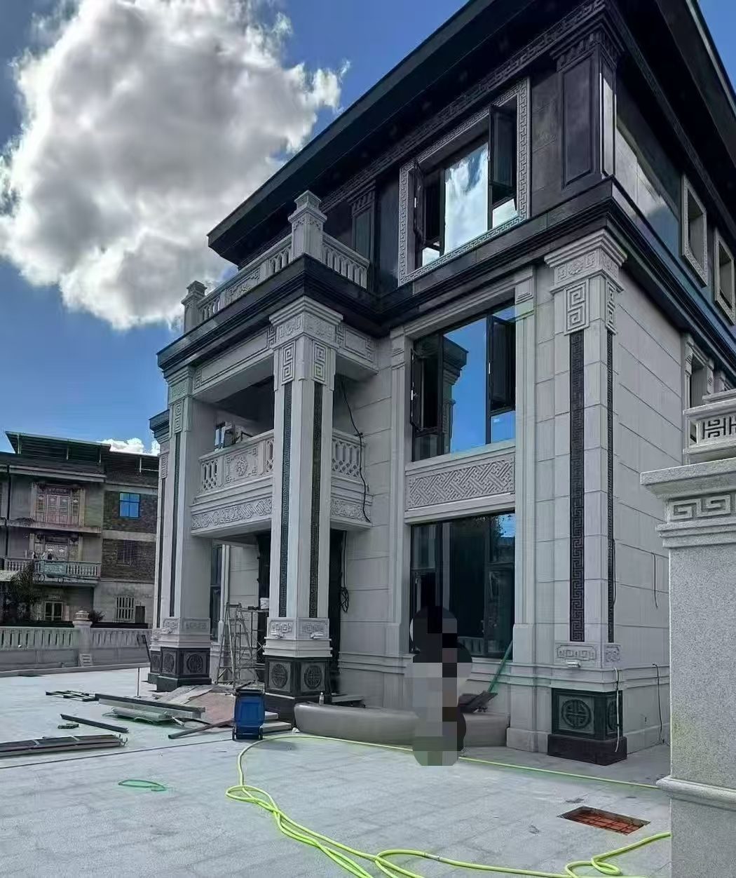 十堰 别墅干挂，芝麻白与芝麻黑完美配合